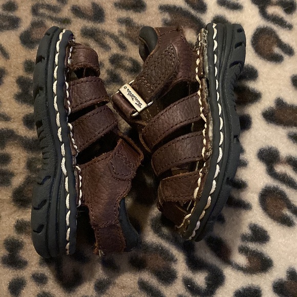 2 for $20 THOM McAn Sandals Brown Leather Sandals Infant Size 5 Leather Sandals - Picture 7 of 9